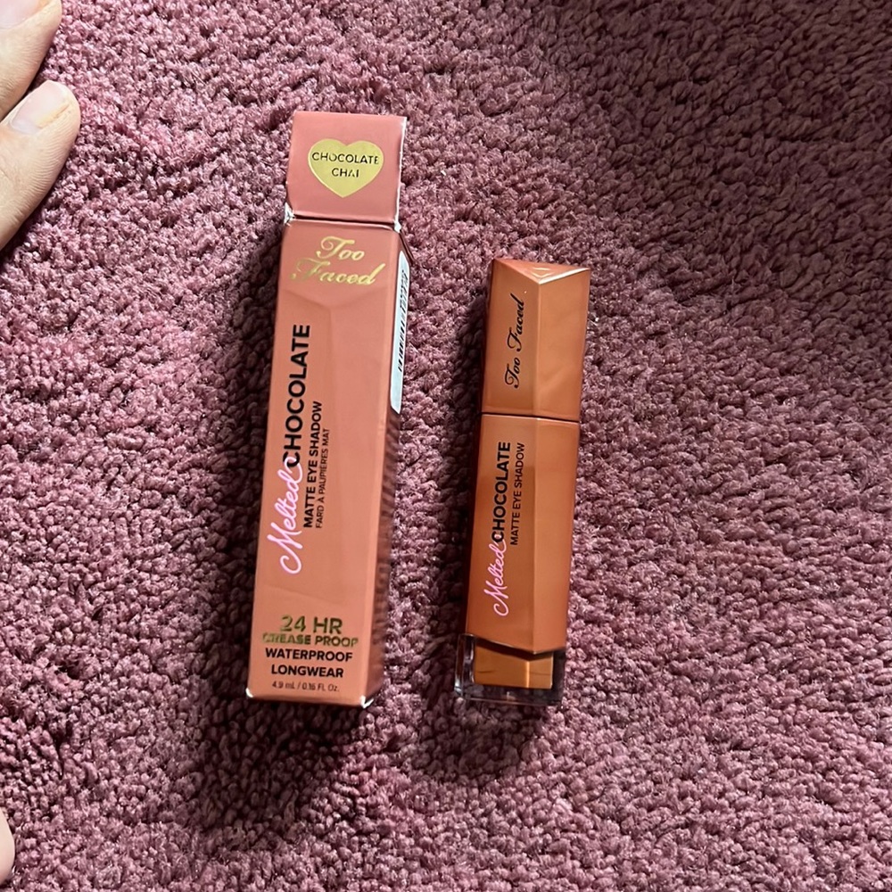 Too faced liquid matte eye shadow in chocolate chai new in box